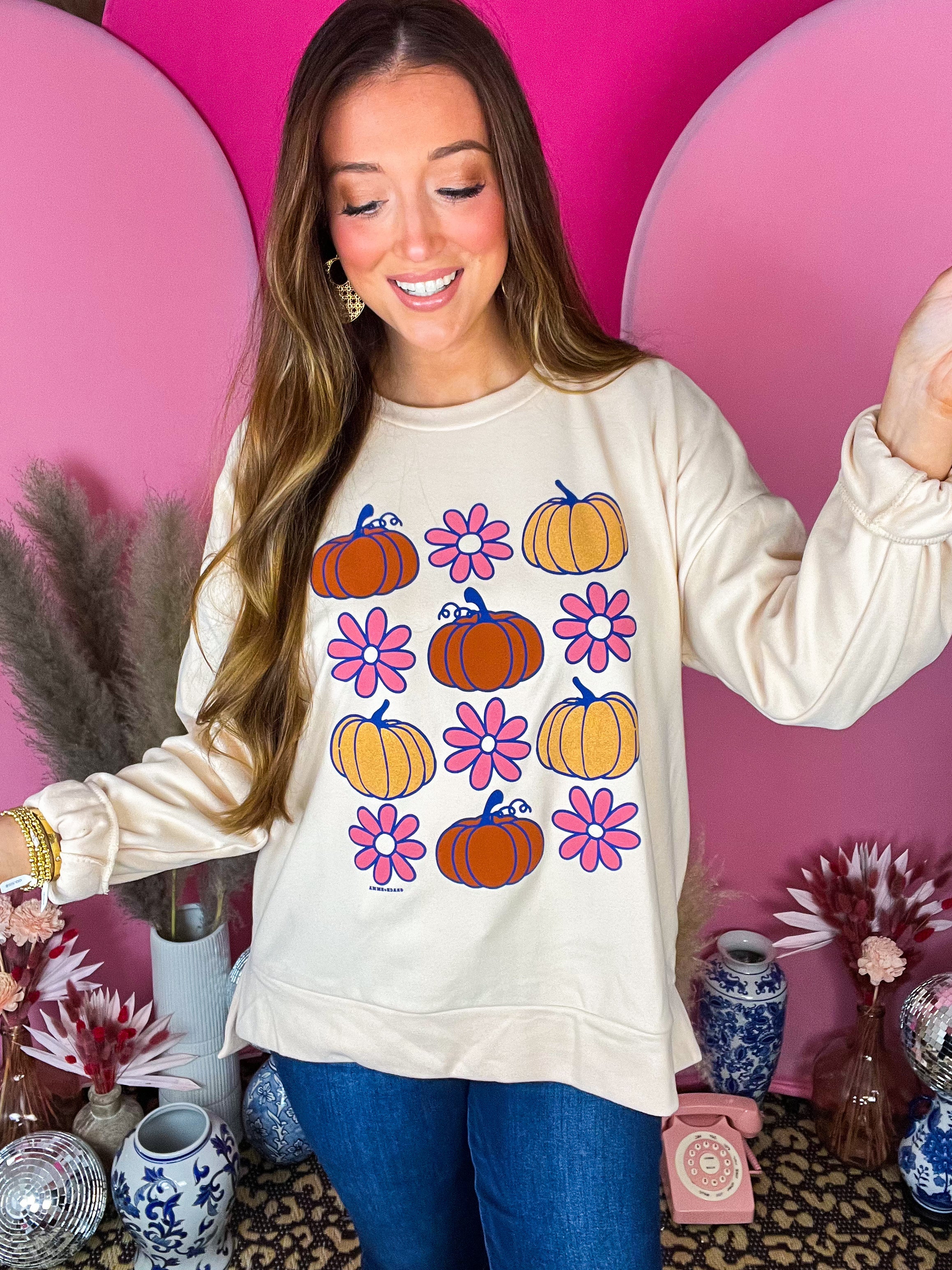 Fall Cream Cozy Graphic Pullover