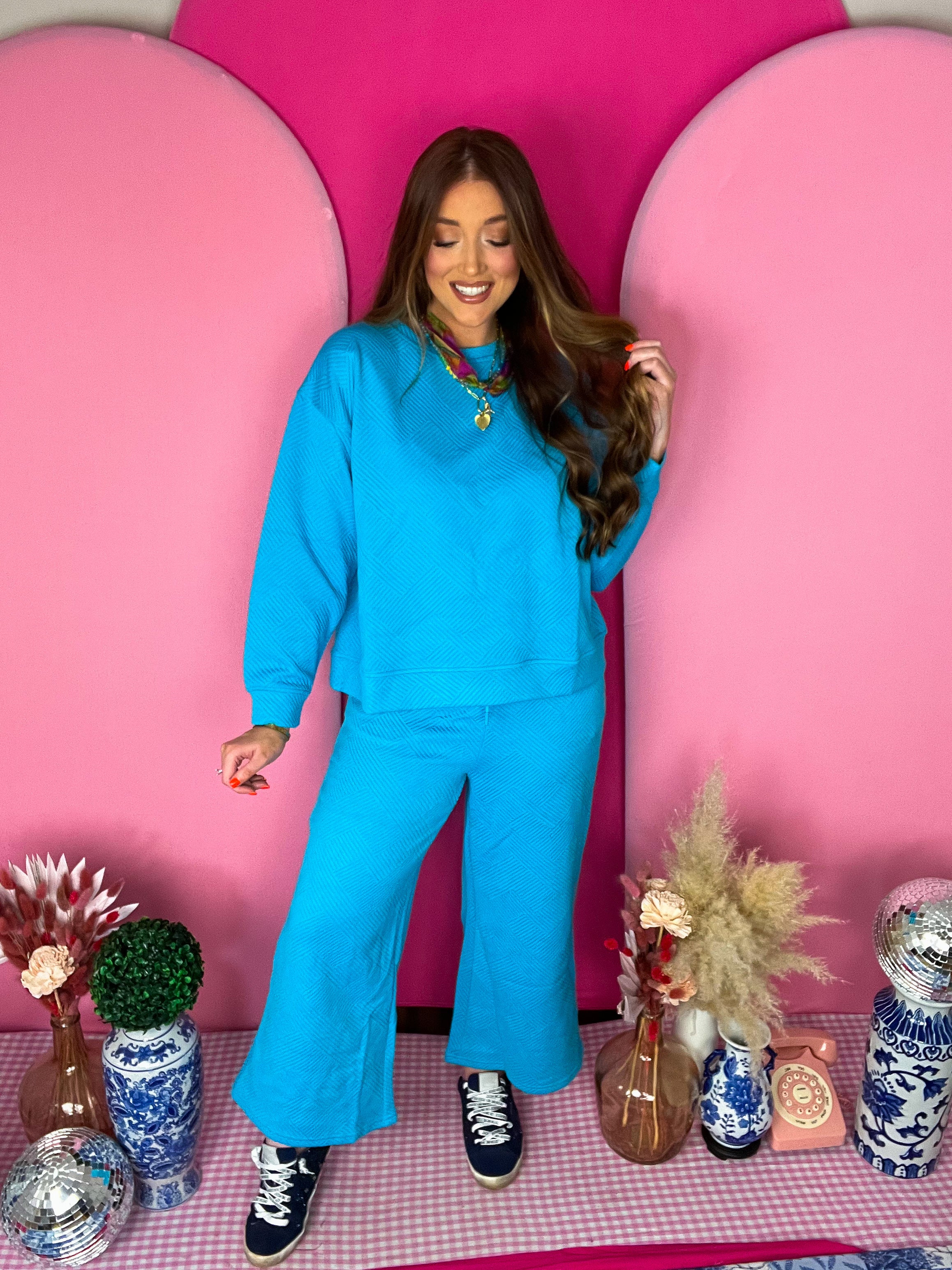 Aqua Texture Wide Cropped Pants