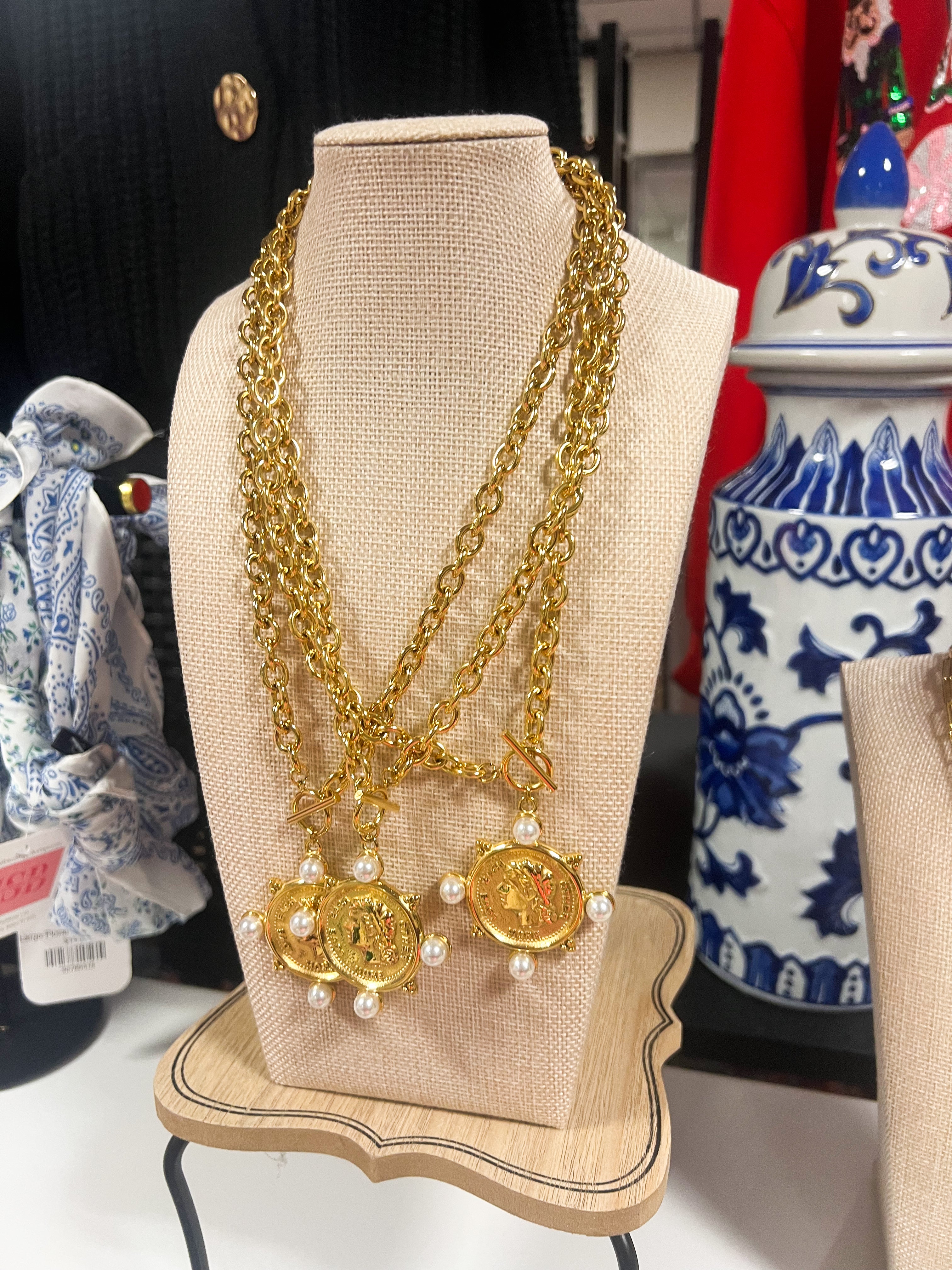 CHANSUTT PEARLS Coin Gold Necklace